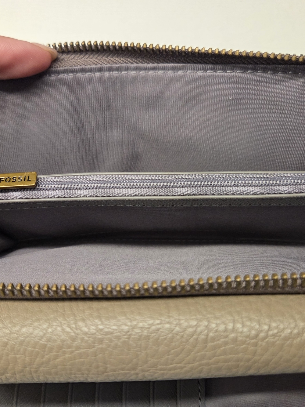 Fossil Taupe Pebbled Leather Wallet Clutch - Picture 10 of 12